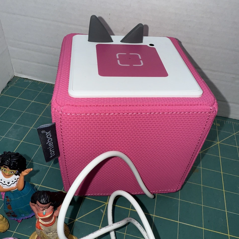 TONIES - Lote Paquete Reproductor de Audio Toniebox + Cargador + Caja (rosa + 4 Estatuillas Foto 3 de 4