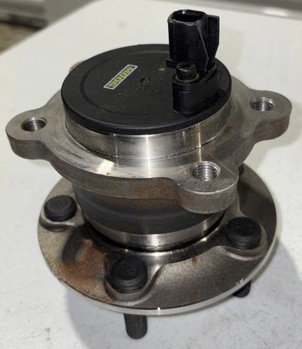 Wheel Bearing and Hub Assembly Moog 512499