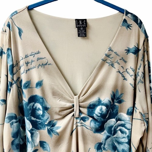 INC INTERNATIONAL CONCEPTS Womans Top SIZE 2X Blue Roses V-Neck 3/4” Sleeves NEW - Picture 3 of 9
