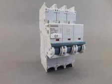 Siemens 5SJ4318-7HG41 Circuit Breaker 15A 3P Type HSJ