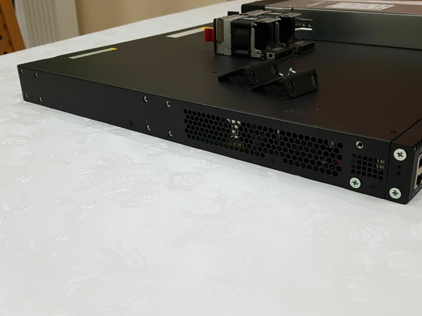 HP JH326A 5130-48G Poe-4Sfp+ 1-Slot Hi Switch - single PSU | eBay UK