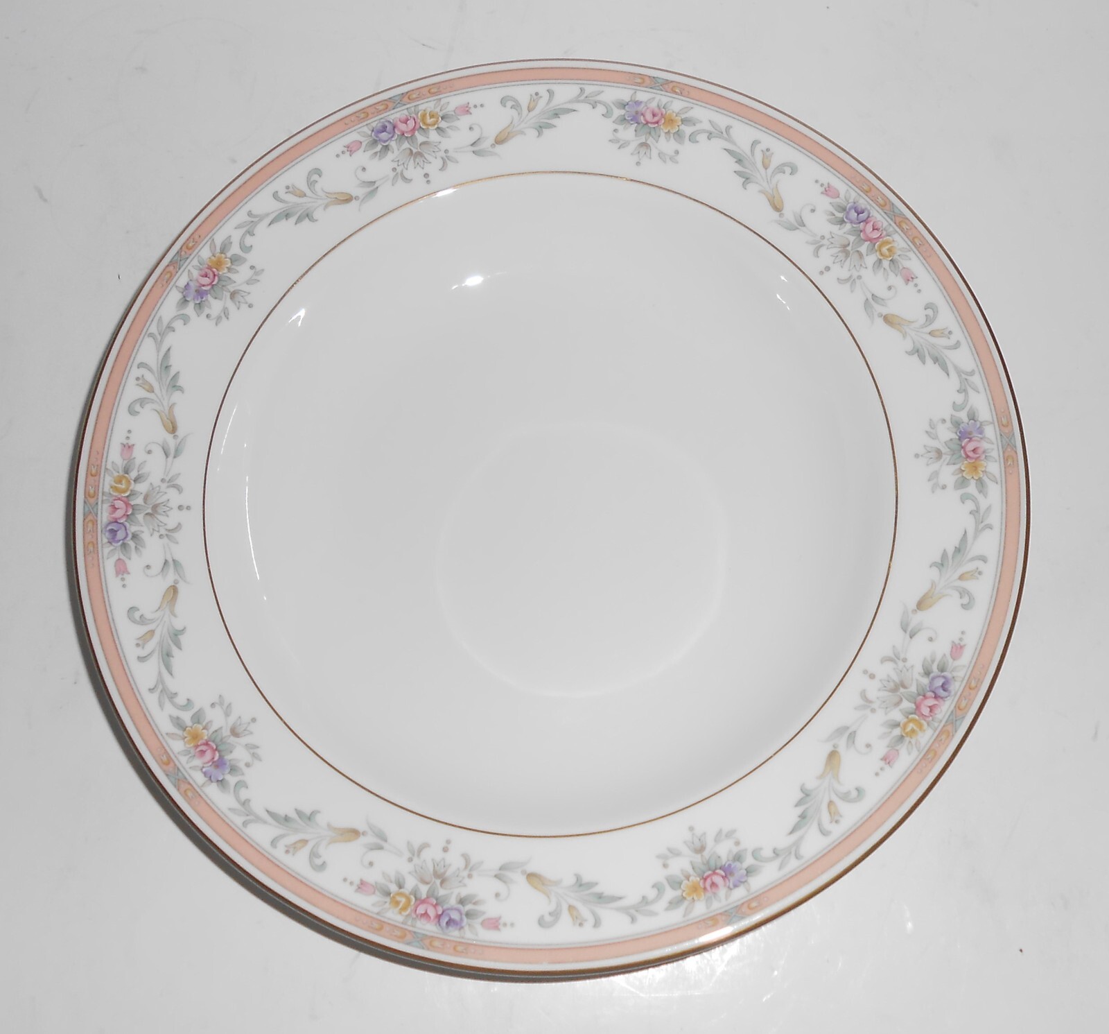 Christopher Stuart MIKASA Bone China Porcelain Spring Crest Rimmed Soup ...