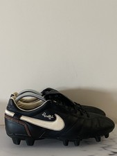Nike Tiempo Ronaldinho R10 FG Football 