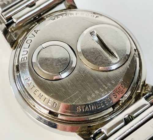 Vintage BULOVA ACCUTRON SPACEVIEW M4 Men’s Wristwatch - Picture 4 of 12