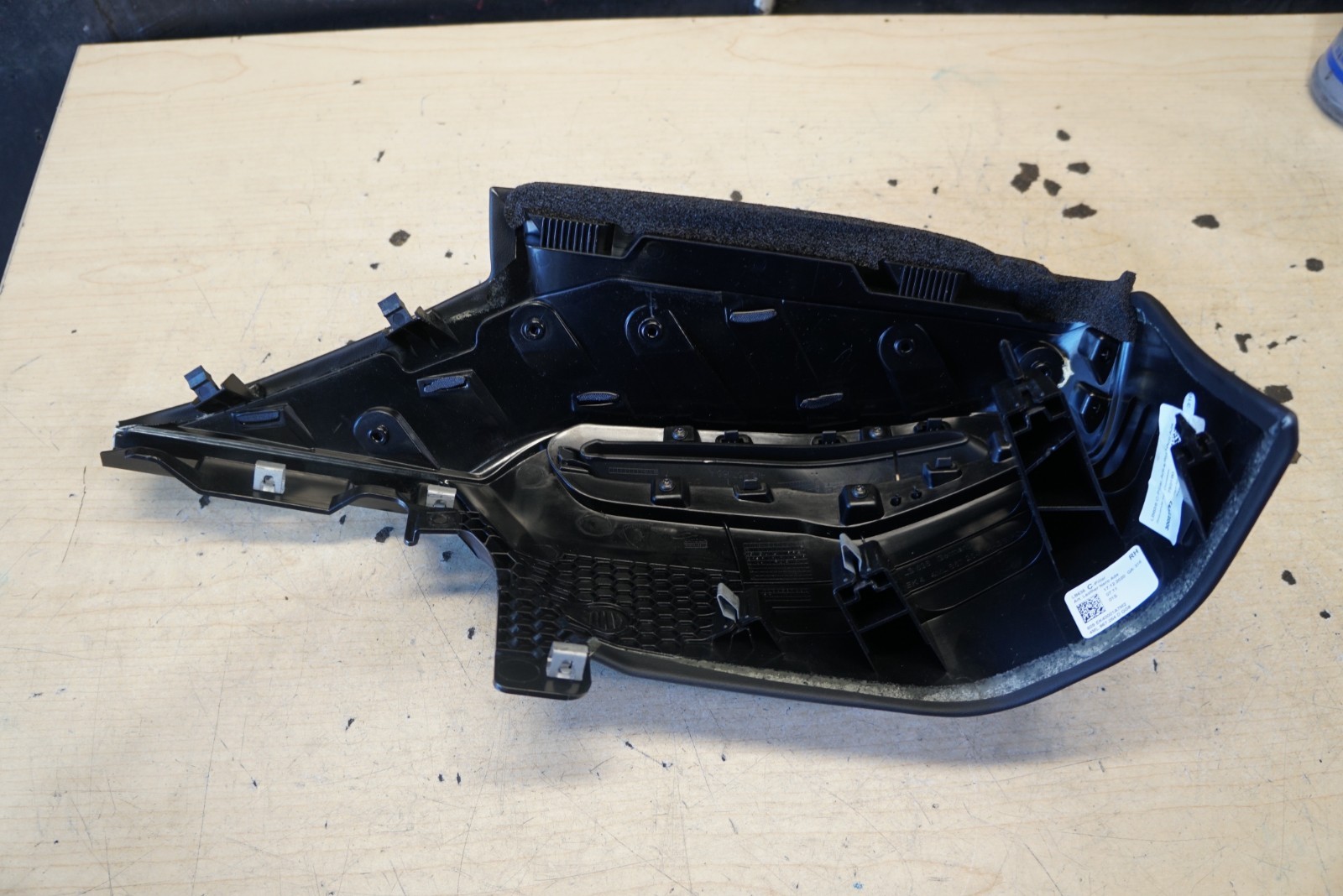 2019 - 2025 LAMBORGHINI URUS REAR RIGHT C-PILLAR TRIM COVER PANEL OEM 4ML867264