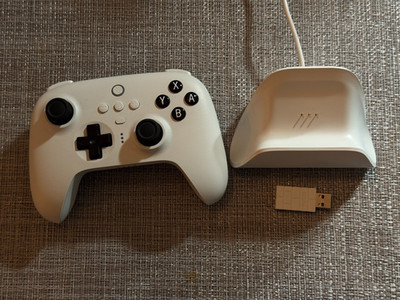 8BitDo Ultimate 2.4G Wireless Controller | Excellent | Dock & 2.4G USB Included