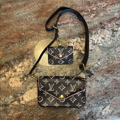 Louis Vuitton Monogram Pochette Felicie Fall For You Black Pink Canvas M81471