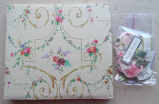 2014 Anna Griffin Premade Flowered Floral 8x8 Scrapbook Album w 3D Stickers 1