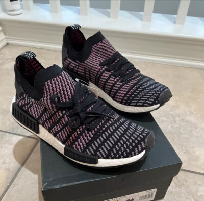 Adidas NMD_R1 STLT Primeknit Black/ Pink/ White Sneakers men size 10. CQ2386