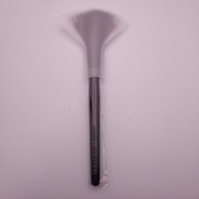 Image of Laura Mercier Fan Powder Brush Factory Sealed