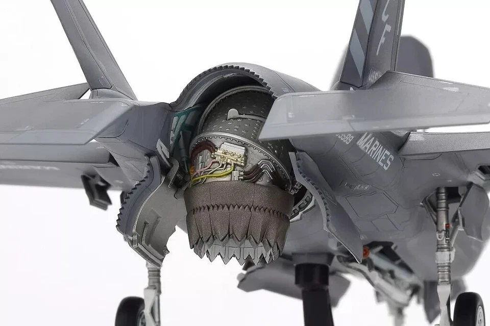 TAMIYA 1:72 KIT AEREO LOCKHEED MARTIN F-35 B LIGHTNING II 21,5 cm ART 60793 - Immagine 3 di 4