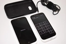 Bundle Lot of 2 Nokia 822 White Smartphones Verizon