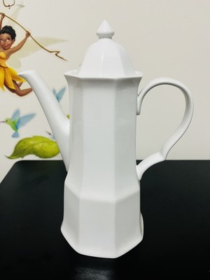 Savoir Vivre Maison Blanche White Tall Tea Pot. 10'' Tall. Y0008. Perfect!