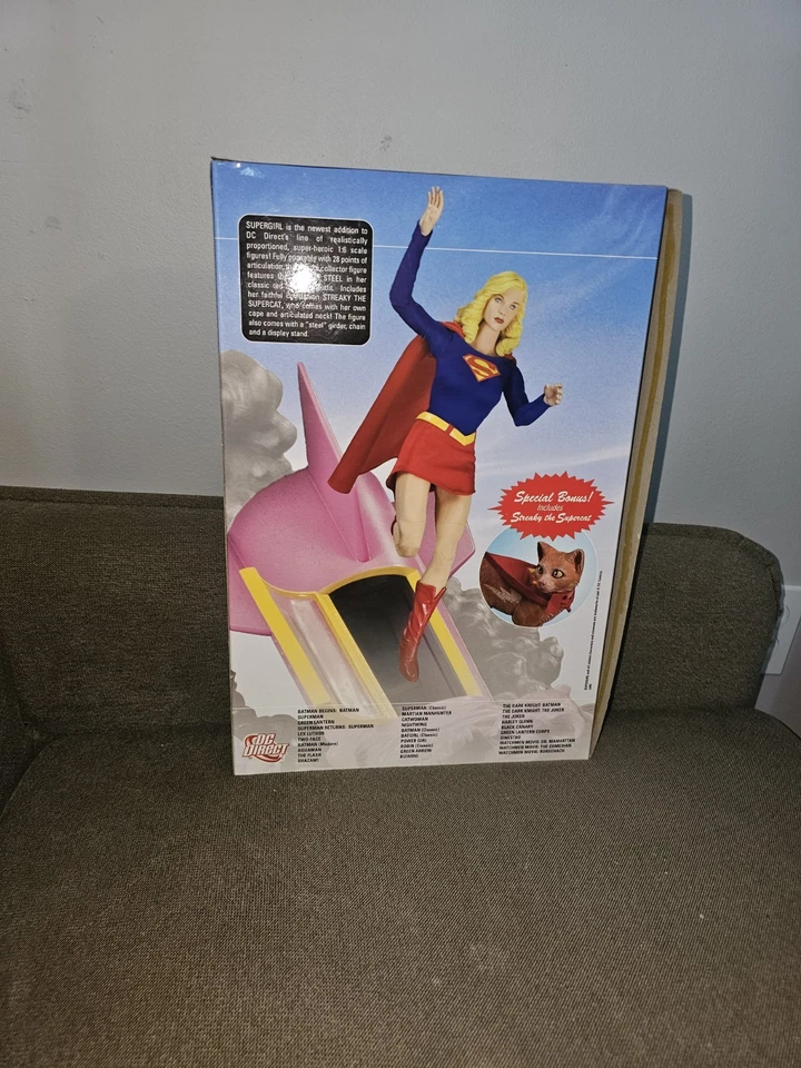 Figura Supergirl Clásica Escala 1:6 Deluxe Collector Series DC Direct Nueva Foto 4 de 4