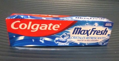 Colgate Zahnpasta Max Fresh Cooling Crystals-Limited Edition 75 ml