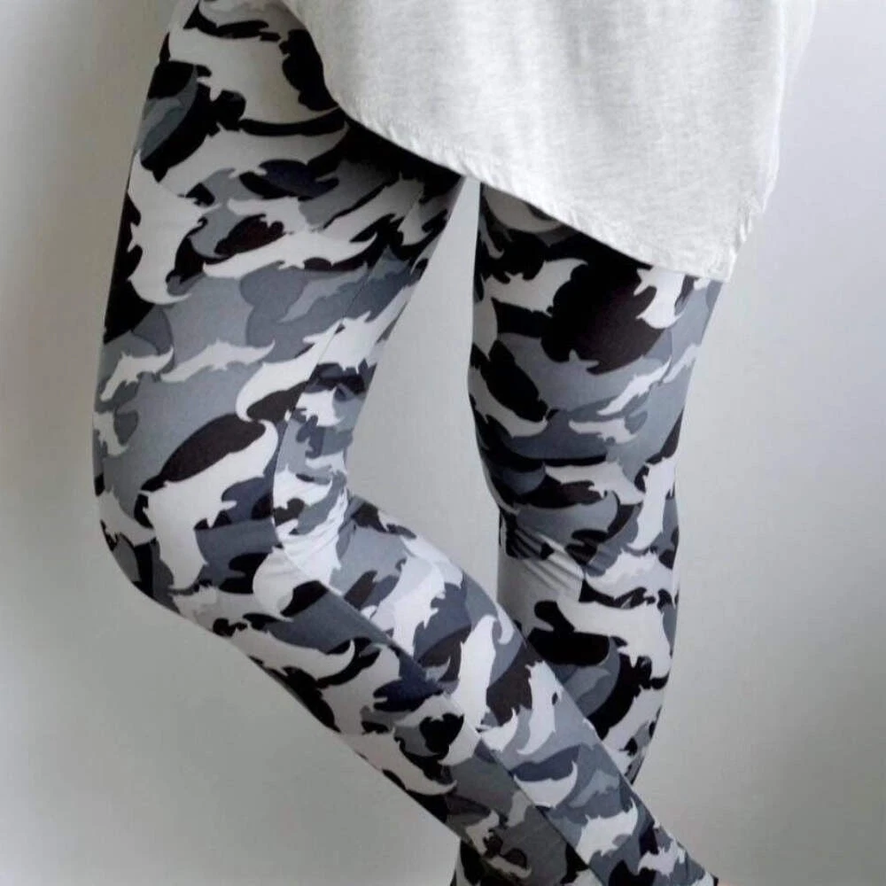 Halloween Bat Camo Gray & Black Print Leggings