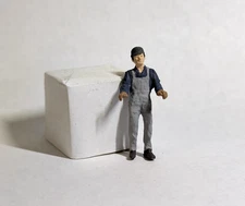 Arttista #1306 - Brakeman Holding On - O Scale Figure - Model Trains NEW