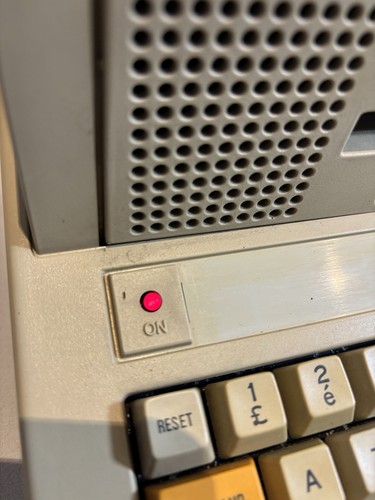 Olivetti L1 M20 - Micro-ordinateur Vintage (1980s) - Photo 2 sur 14