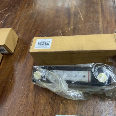 Zoro Select 24W710 Gauge,Level/Temp,5 In