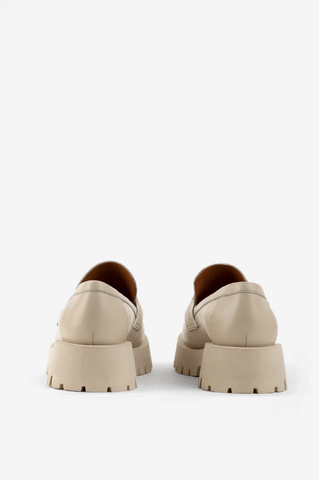 ❤️NEW 😱 Cream loafers tractor sole🔥 shoes brogues demi comfortable oxfords 👞 - Image 4 of 4