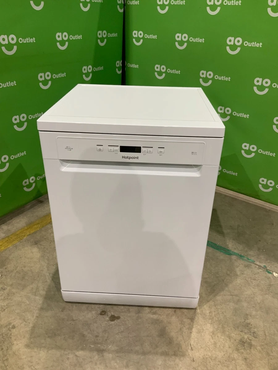 Hotpoint Standard Dishwasher White E Rated HFC3C26WCUK LF72517
