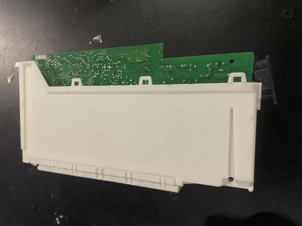 Scheda Di Controllo Lavastoviglie Bosch 9 000 968 127 – Usata (Spina Plastica Strappata)