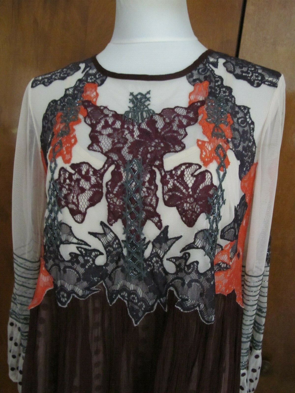 Picture 4 of 12