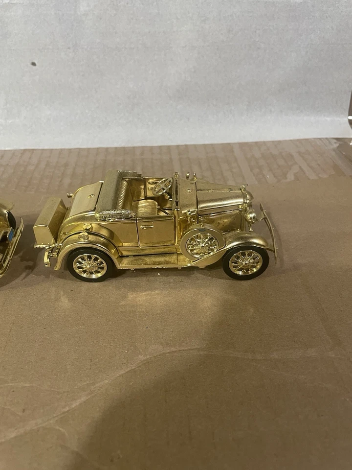 1930’s Gold Colored Diecast Model Cars. Road Signature. 1931 Model A - Image 3 of 4