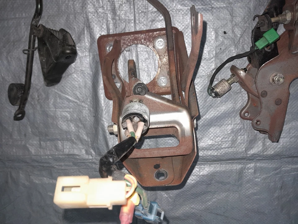 Toyota MR2 1985-1989 Juego de pedales de transmisión manual embrague freno conversión de gas Foto 3 de 4