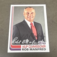 Topps 2017 Archives 1982 Rob Manfred #136 Autographed Rookie Baseball Card D 