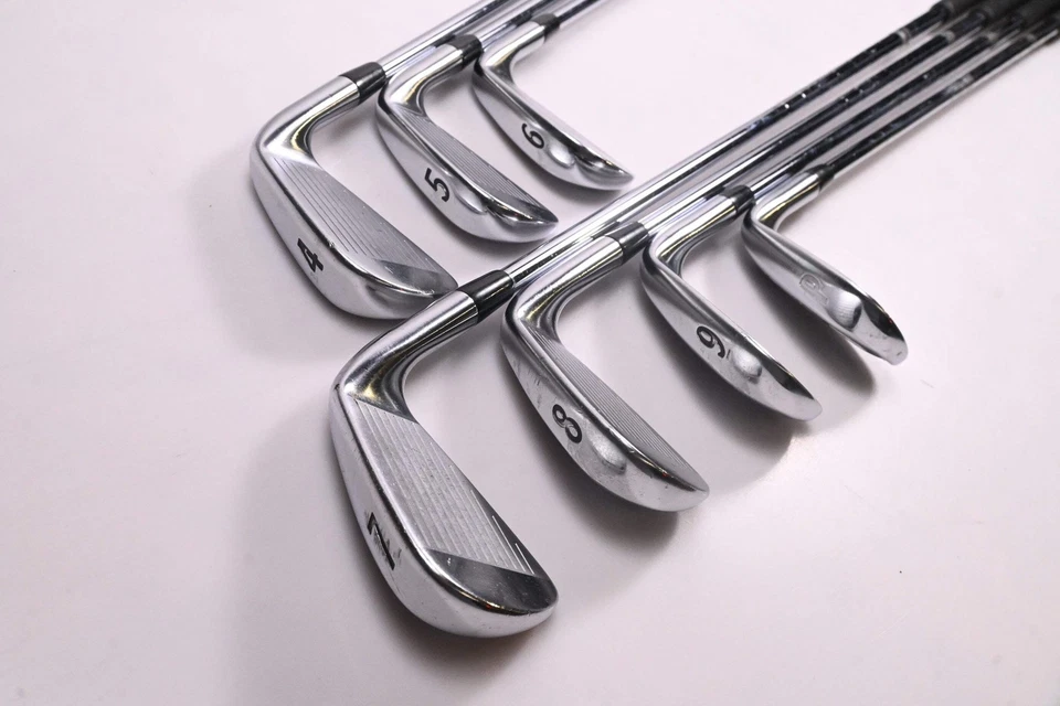 Left Hand Titleist 714 AP2 Irons / 4-PW / Regular Flex Dynalite Shafts - Image 4 of 4