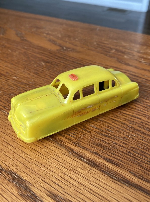 Vintage Collectable Thomas Toy Car #1-183 Yellow Taxi Plastic VHTF