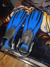 Mares Avanti Quattro ABS Small Blue Open Heel Scuba Diving or Snorkeling Fins