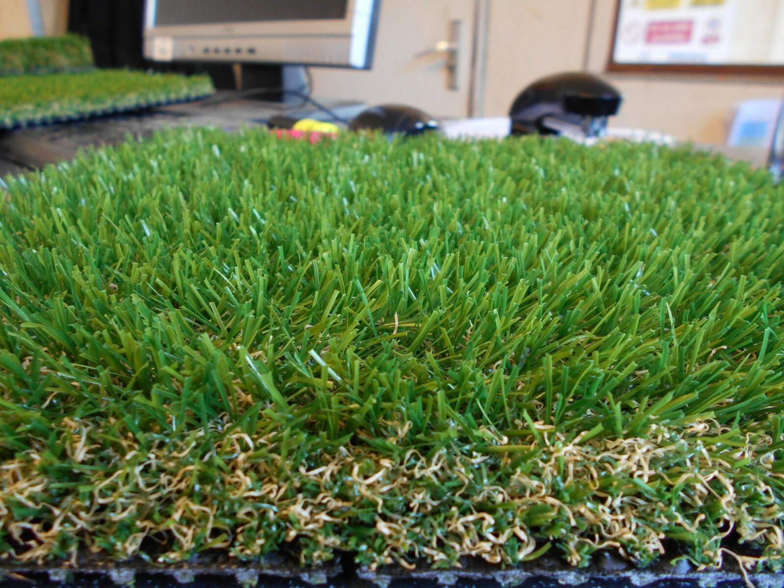 Perfectly Green Breeze Quality Artificial Turf. Brand New 2m x 7m eBay