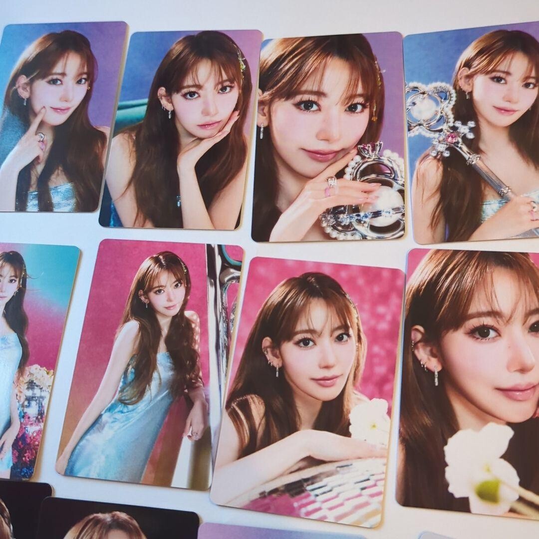 LE SSERAFIM Sakura EASY CRAZY HOT TOUR JAPAN Random Official