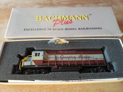 BACHMANN PLUS HO SCALE CANADIAN PACIFIC #5017 EMD GP35 DIESEL 11512 new in box