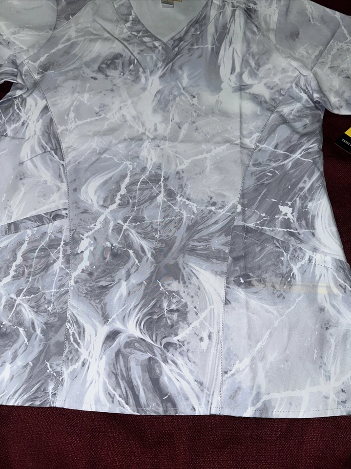 Scrubs Top WonderWink Modern fit Women Small New V Neck Tie Dye Design 4 Pockets - Image 2 of 4