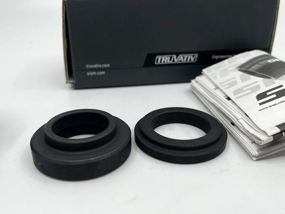 SRAM Truvativ BB30 To BSA Bottom Bracket Adapter Kit With Tool - Image 3 of 3