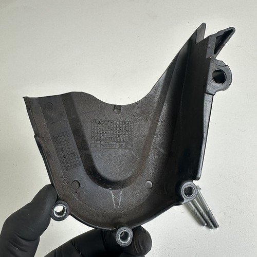 KTM Duke 200 2022 Front engine sprocket plastic trim cover fairing cowl - Picture 6 of 7