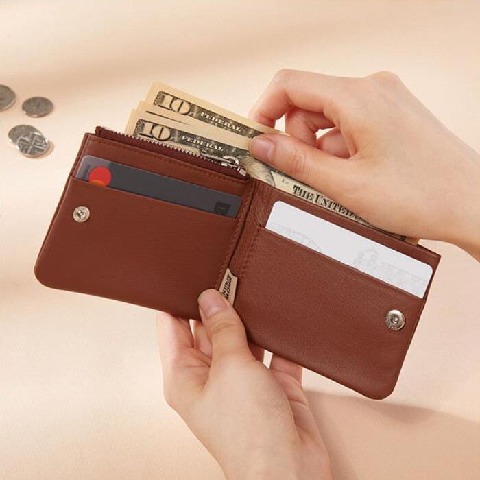 ★Fennec★ RIVET WALLET BROWN LINE FRIENDS X FENNEC Edition Brown Soft Genuine Leather