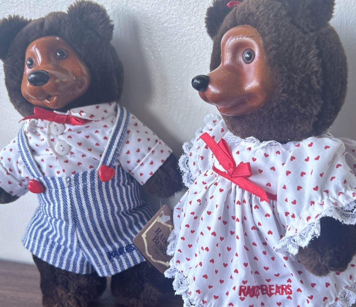 2 Set Robert Raikes Wood Face Bear Red & White Heart Applause