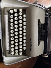 Smith-Corona Manual Portable Vintage Typewriter With Case thumbnail