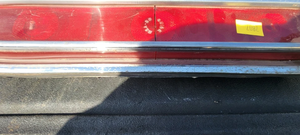 Pontiac Bonneville 1959 conjunto de luces traseras guía OEM de colección Foto 4 de 4