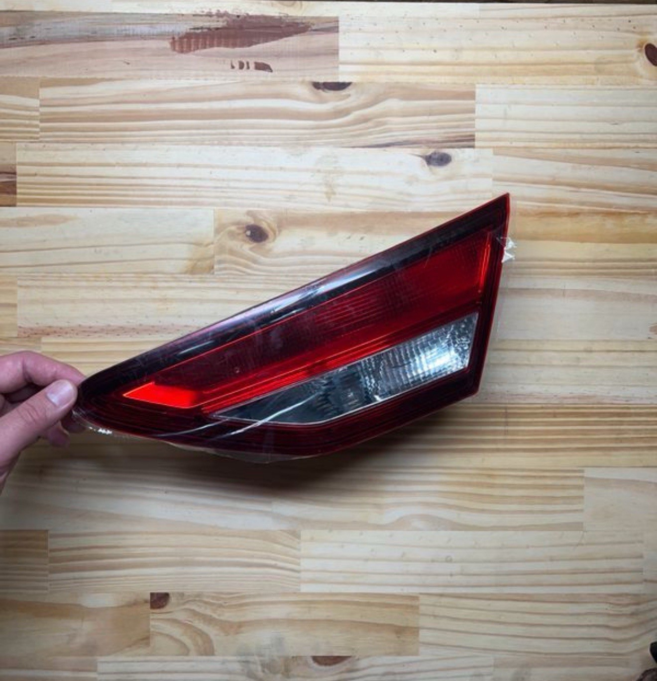 Feu arrière droit Seat Leon 5F d'origine référence 5F0945094L pour carrosserie 3 ou 5 portes