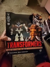 Transformers Age of the Primes Maximal Big Convoy - Leader Class Figure