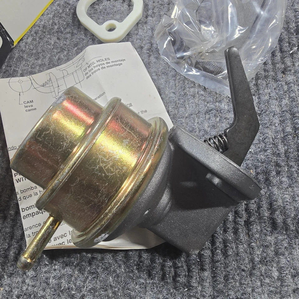 Bomba de combustible mecánica Airtex 1325 para Toyota 3TC 1980-1982 con junta hecha en EE. UU. Foto 3 de 4