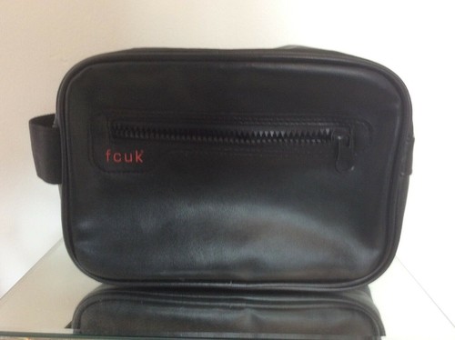 tumi portable charger