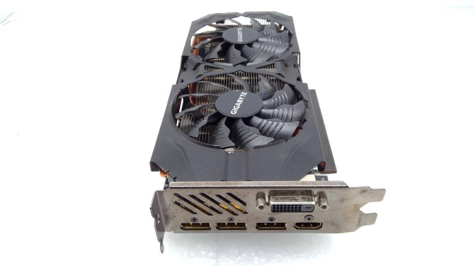 GIGABYTE Radeon R9 390 8GB GDDR5 PCI-E Video Card GV-R939WF2-8GD - Image 2 of 4