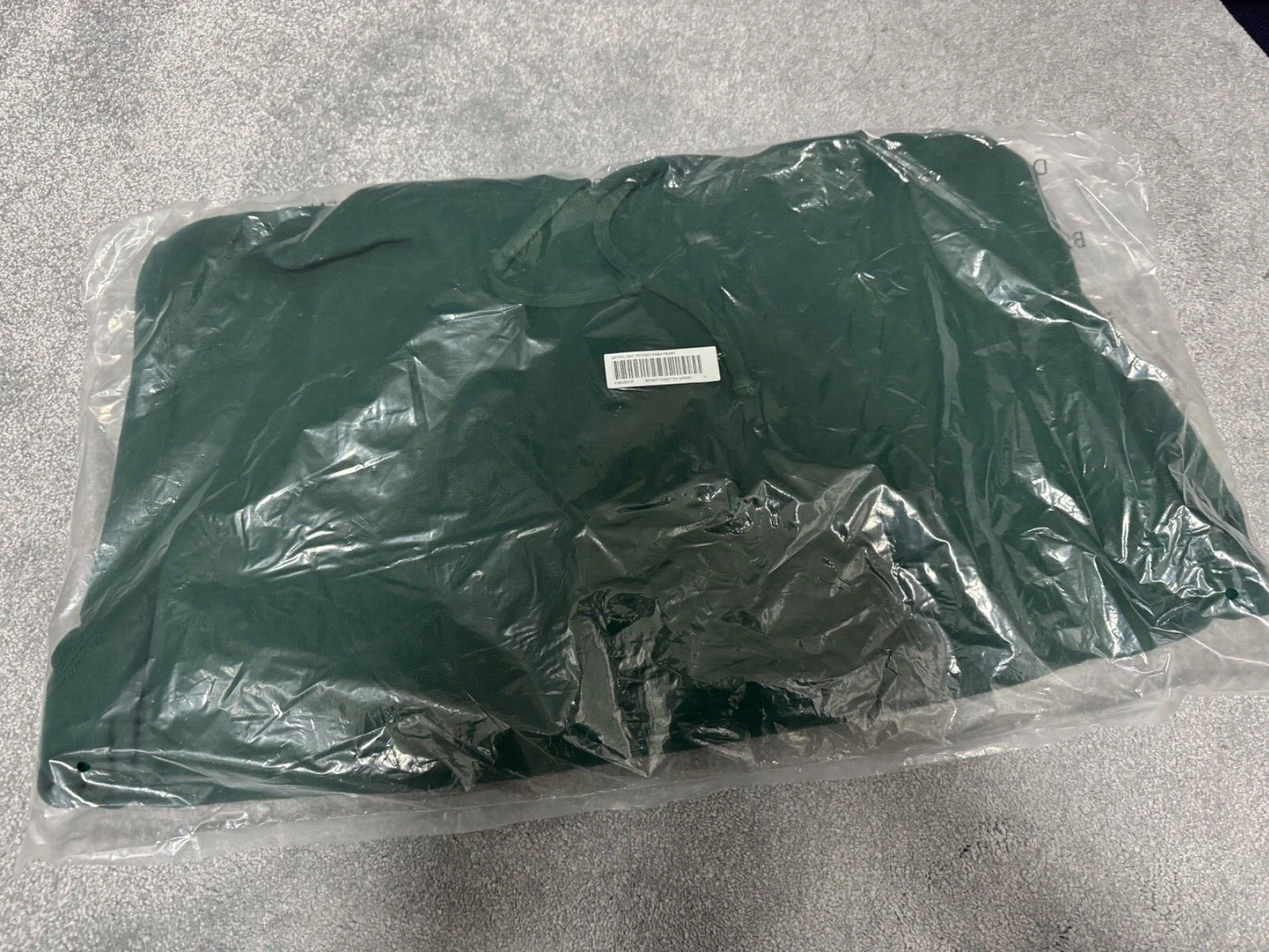 Felpa con cappuccio nuova FW24 Supreme raso applique verde scuro taglia M