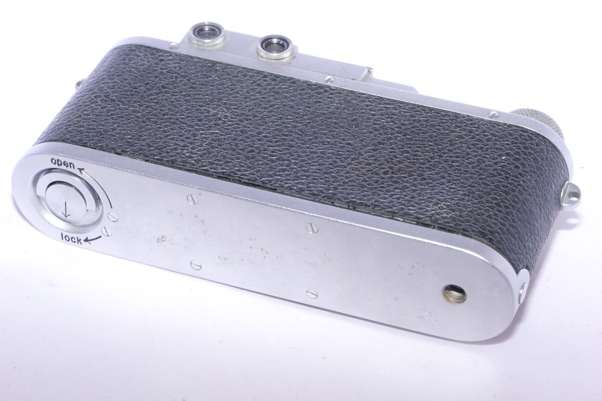 LEOTAX D IV vintage Rangefinder camera. Showa Optical Works. 1950